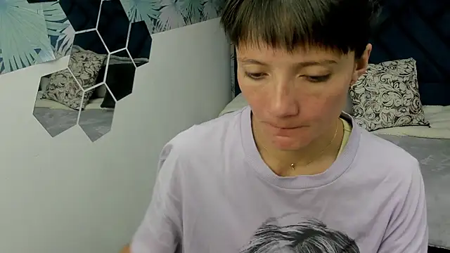 Valery More   online show from 16, 10, 2025