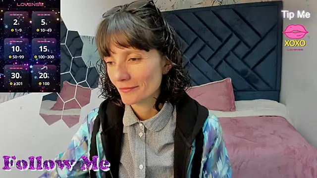 Valery More   online show from 21, 7, 2026
