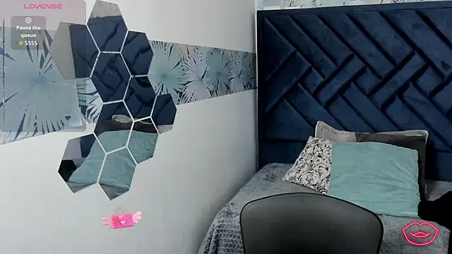 Valery More   online show from 2, 2, 2026