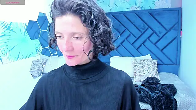 Valery More   online show from 15, 12, 2025