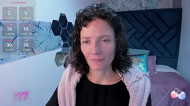 Snapshot of Valery_More__ chatting on 29, 5, 2026 Valery More online show from 29, 5, 2026