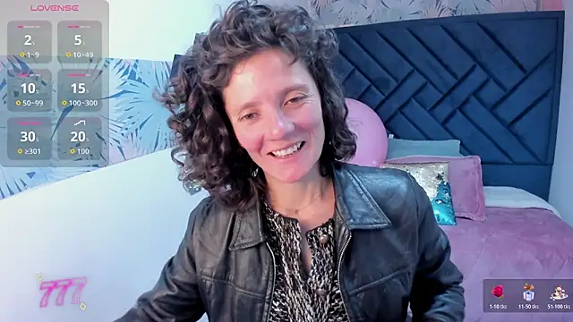 Snapshot of Valery_More__ chatting on 1, 6, 2026 Valery More online show from 1, 6, 2026