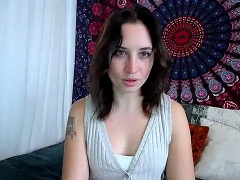 Snapshot of AdalynKiss chatting on 28, 10, 2025 AdalynKiss online show from 28, 10, 2025