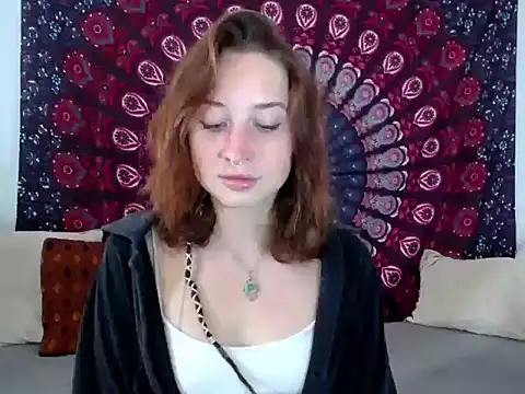 Snapshot of AdalynKiss chatting on 7, 7, 2026 AdalynKiss online show from 7, 7, 2026