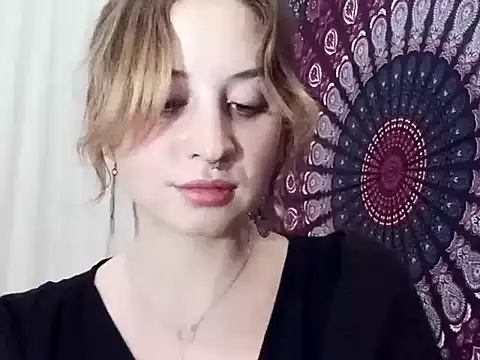 Snapshot of AdalynKiss chatting on 17, 10, 2025 AdalynKiss online show from 17, 10, 2025