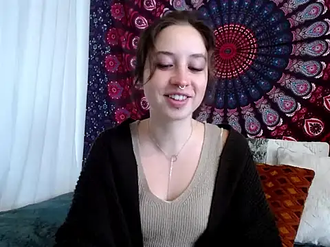 Snapshot of AdalynKiss chatting on 25, 11, 2025 AdalynKiss online show from 25, 11, 2025