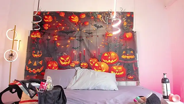 Misaki Kai online show from 28, 10, 2025