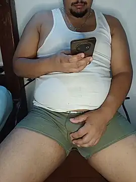 Snapshot of Tequilamaster chatting on 13, 5, 2026 Tequilamaster online show from 13, 5, 2026