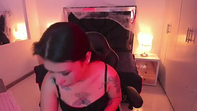 Snapshot of SusanVilla chatting on 30, 10, 2025 SusanVilla online show from 30, 10, 2025