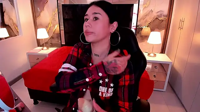 Snapshot of SusanVilla chatting on 26, 11, 2025 SusanVilla online show from 26, 11, 2025