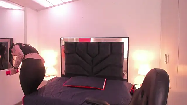 Snapshot of SusanVilla chatting on 10, 11, 2025 SusanVilla online show from 10, 11, 2025