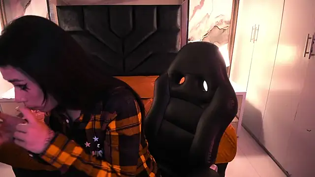 Snapshot of SusanVilla chatting on 21, 11, 2025 SusanVilla online show from 21, 11, 2025