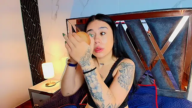 Snapshot of SusanVilla chatting on 27, 11, 2025 SusanVilla online show from 27, 11, 2025