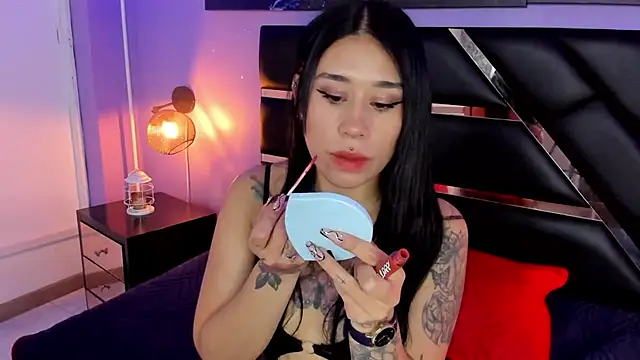 SusanVilla online show from 4, 6, 2026