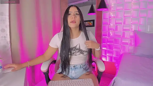 Scarlett Kiiss online show from 17, 2, 2026