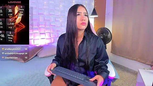 Scarlett Kiiss online show from 1, 2, 2026