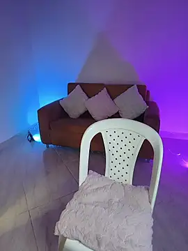 In-Ur-dreams online show from 7, 2, 2026