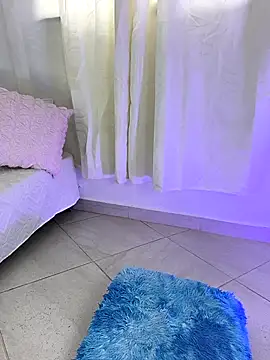 In-Ur-dreams online show from 14, 10, 2025