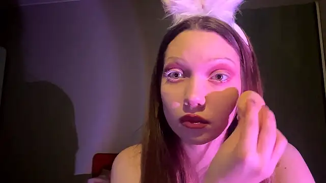 EmiIyKitty online show from 30, 10, 2025