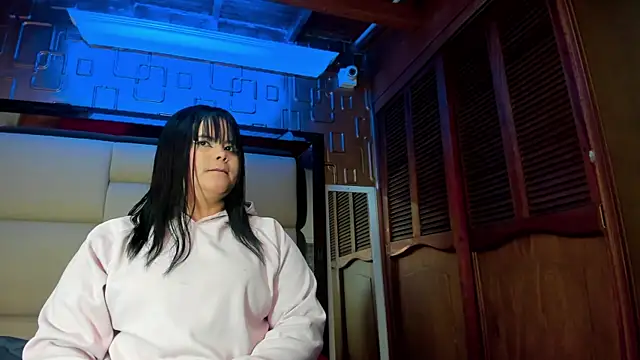 violet milleer online show from 12, 10, 2025