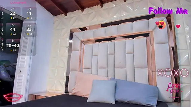 violet milleer online show from 7, 10, 2025