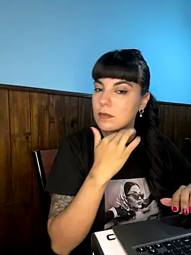 Lucecitalove online show from 10, 11, 2025