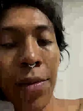 Snapshot of MadamLeRouge chatting on 26, 11, 2025 MadamLeRouge online show from 26, 11, 2025