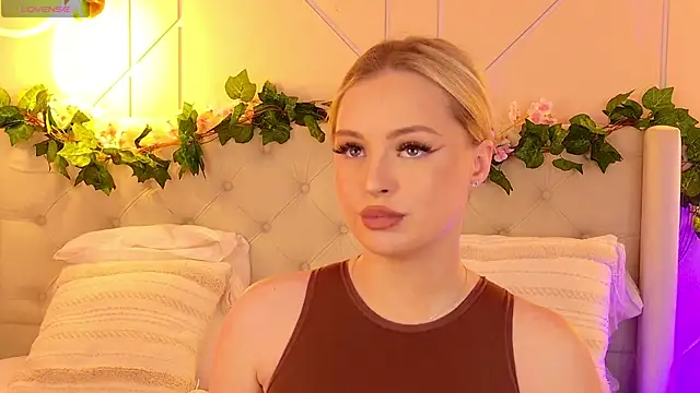 EllyLinn online show from 23, 3, 2026