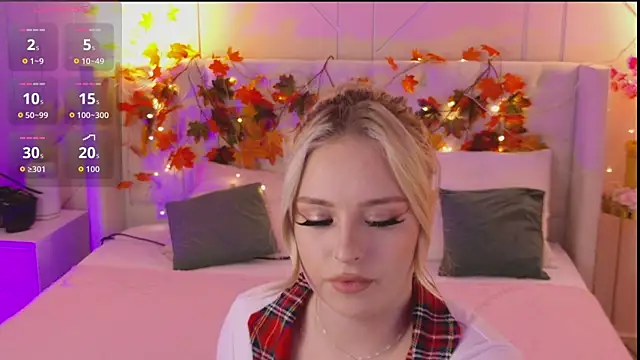 EllyLinn online show from 4, 12, 2025