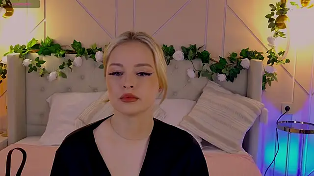 EllyLinn online show from 23, 4, 2026