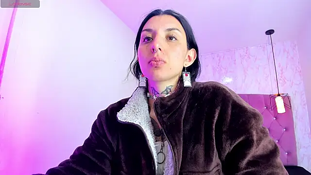 Snapshot of Iris__77 chatting on 30, 10, 2025 Iris 77 online show from 30, 10, 2025