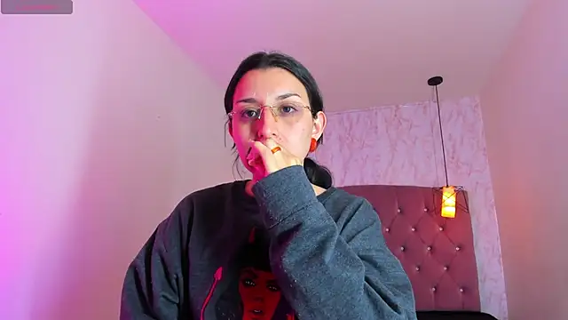 Snapshot of Iris__77 chatting on 14, 11, 2025 Iris 77 online show from 14, 11, 2025