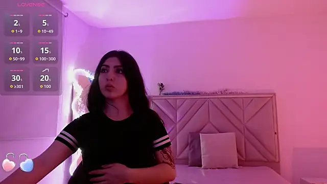 Ixchel tay online show from 12, 11, 2025