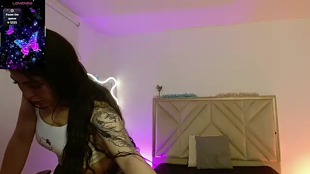 Ixchel tay online show from 7, 11, 2025