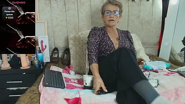 Devora mature65 online show from 19, 11, 2025