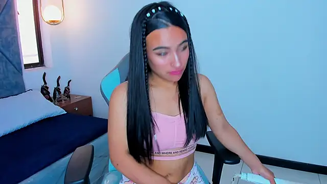 Honey Anny  online show from 7, 10, 2025