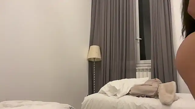 realrockybee1 online show from 25, 10, 2025