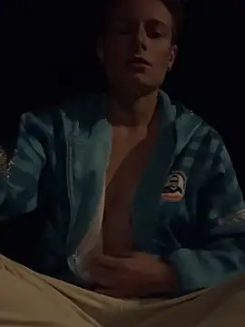 GoldenPussy1329 online show from 12, 10, 2025