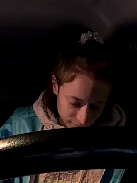 GoldenPussy1329 online show from 28, 10, 2025