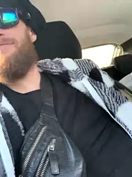 GoldenPussy1329 online show from 15, 1, 2026