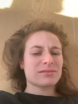 GoldenPussy1329 online show from 28, 3, 2026