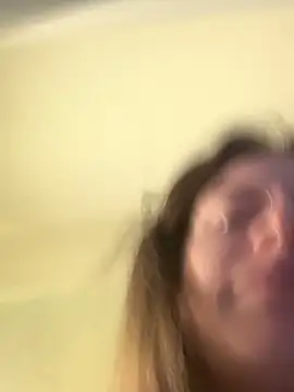 GoldenPussy1329 online show from 18, 4, 2026