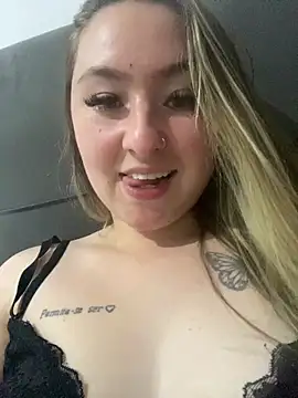 Snapshot of alegata27 chatting on 4, 10, 2025 alegata27 online show from 4, 10, 2025