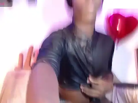 taylor hot85 online show from 8, 10, 2025