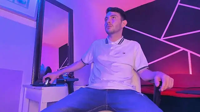 VynnyBlacke  online show from 24, 10, 2025