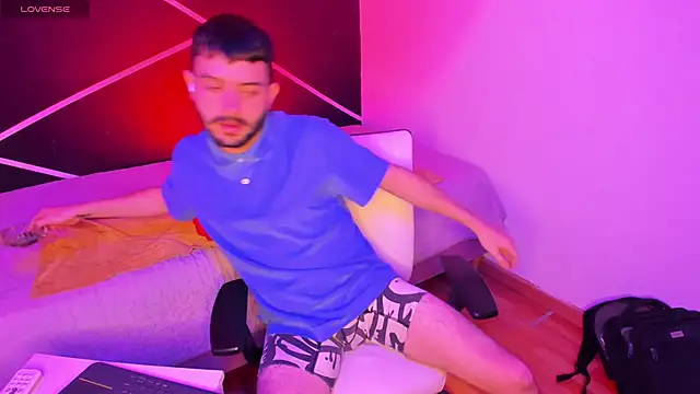 VynnyBlacke  online show from 19, 12, 2025