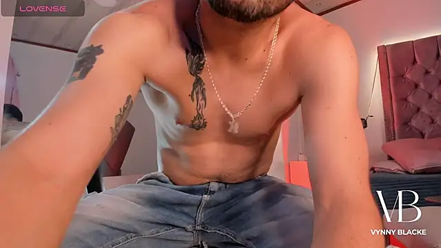 VynnyBlacke  online show from 9, 10, 2025