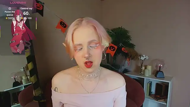 luna son online show from 1, 11, 2025