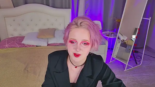 luna son online show from 20, 11, 2025