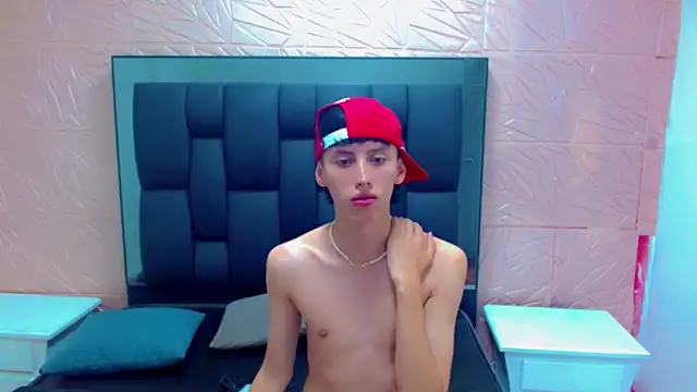 thaigo twink38 online show from 11, 2, 2026